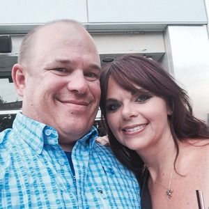 Meet your Posher, Robbie n shelly